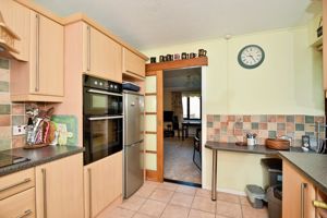 Kitchen- click for photo gallery